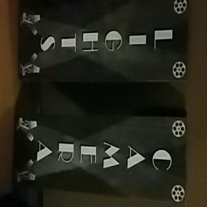 Lights camera they take batteries